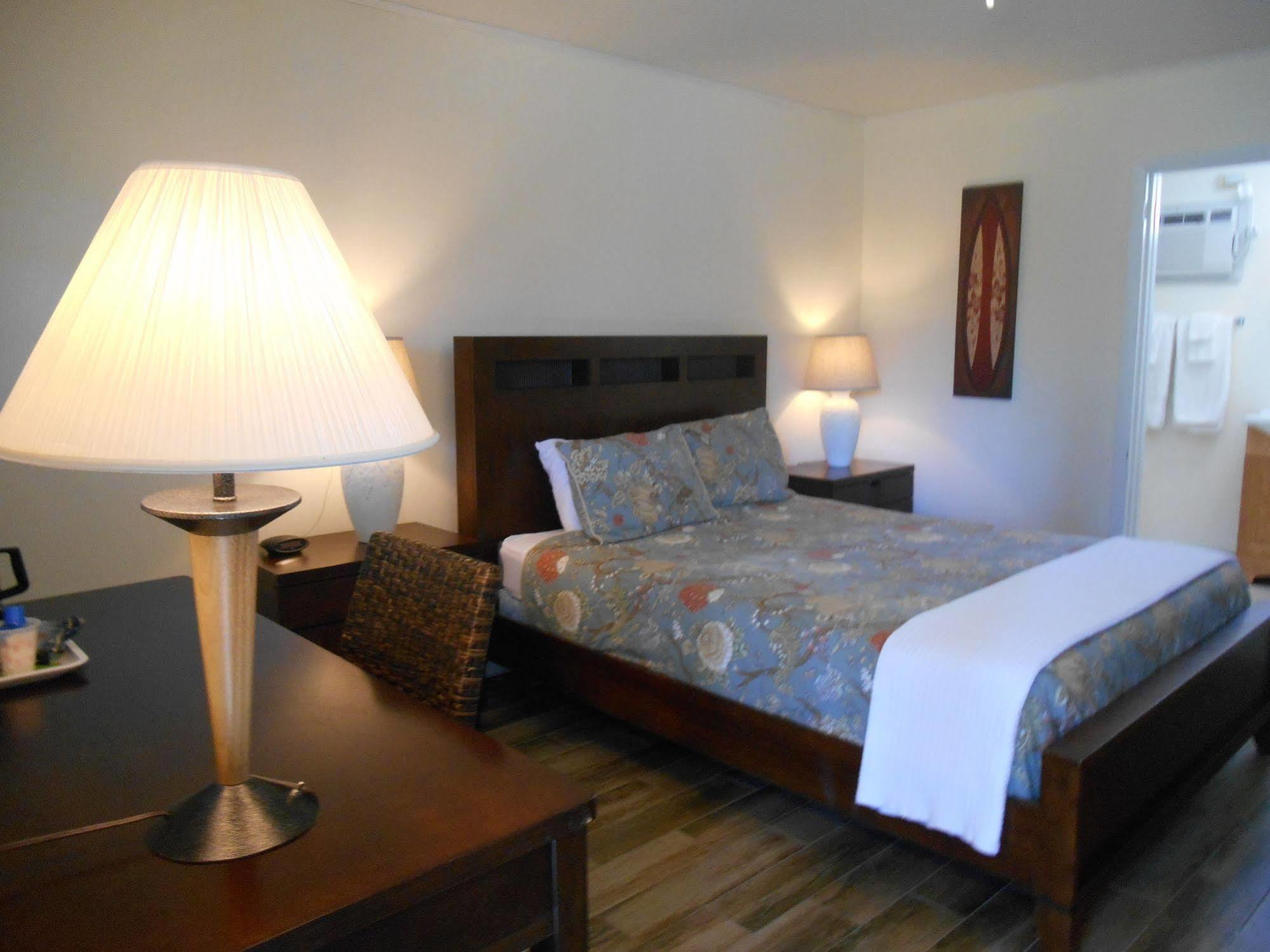 شاطئ بيثاني Meris Gardens B&B المظهر الخارجي الصورة